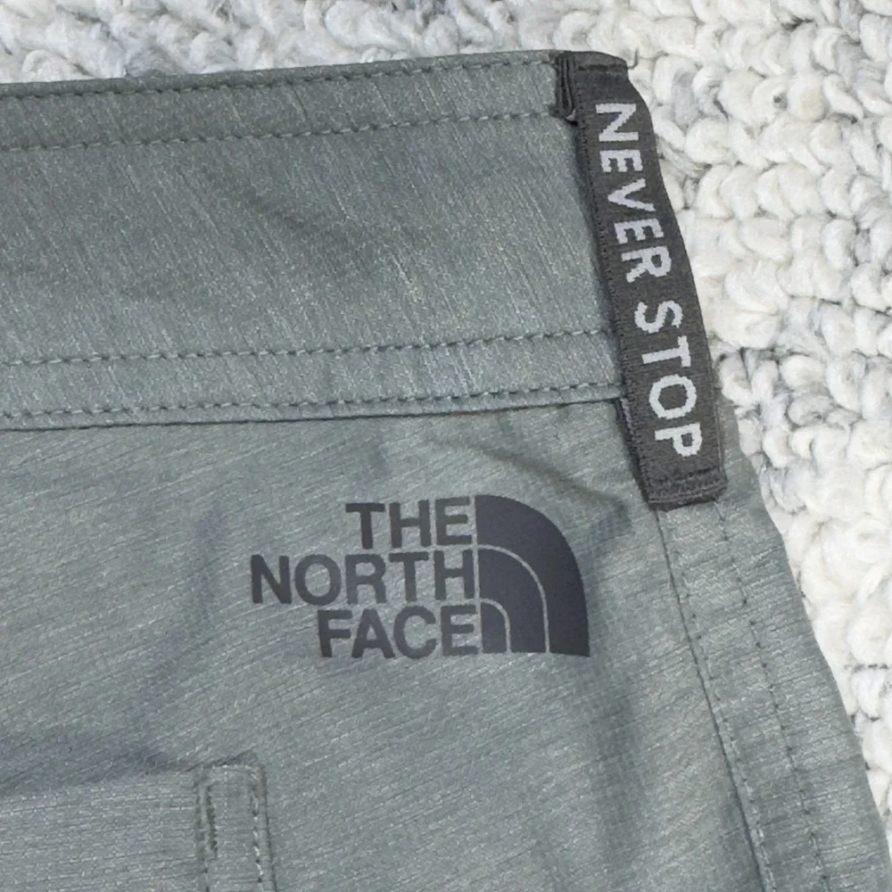 The North Face Womens‎ Never Stop Exploring Pant Hiking Outdoor Size 8 Gray